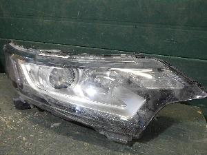 MITSUBISHI OUTLANDER  фара правая 8301C854 2021г. арт.1259843 галоген