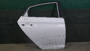 HYUNDAI SOLARIS дверь задняя правая 770041R301 2013г. арт.1261740