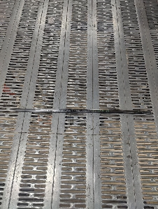 GEELY MONJARO молдинг двери задней левой 8889187999 2023г. арт.1273592