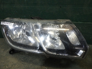 ВАЗ ЛАРГУС  фара правая 8450095268 2024г. арт.1296645 галоген