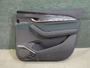 GEELY MONJARO обивка двери передней правой 6047262800E01 2023г. арт.1333865
