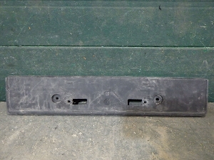 TOYOTA LAND CRUISER PRADO накладка под передний государсвенный регистрационный знак 5211460350 2018г. арт.1361805