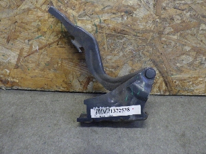 HYUNDAI SANTA FE петля капота левая 791102B000
2008г. арт.1372538