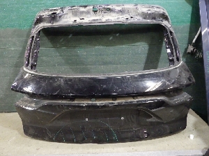 PORSCHE CAYENNE крышка багажника 9Y0827025BYGRV 2021г. арт.1392724