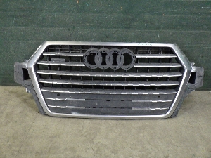 AUDI Q7 облицовка радиатора 4M0853651JMX3 2019г. арт.1399404