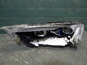 AUDI SQ7 фара левая 4M0941085C
2020г. арт.1430705 LED Уценка