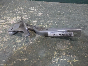 CHERY TIGGO 4 PRO петля капота правая J268402040DY 2023г. арт.1452038