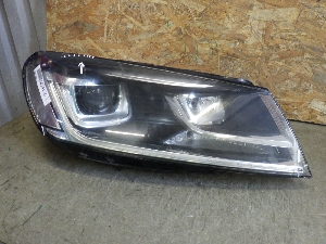 VOLKSWAGEN TOUAREG  фара правая 7P1941044A 2017г. арт.1453126 ксенон