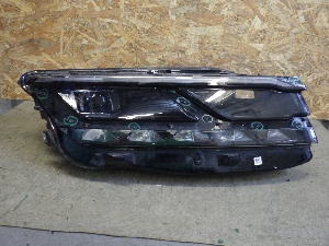 VOLKSWAGEN TOUAREG  фара правая 761941114 2021г. арт.1460509 LED