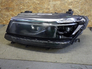 VOLKSWAGEN TIGUAN  фара левая 5NB941113E 2019г. арт.1470484 LED