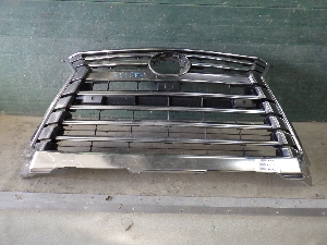 LEXUS LX решетка облицовки радиатора 5310160E10 2018г. арт.1476102