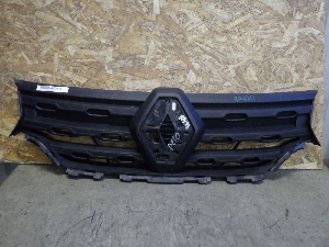 RENAULT DUSTER решетка облицовки радиатора 623102214R 2021г. арт.1480970