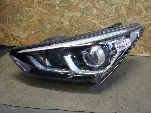 HYUNDAI SANTA FE фара левая 921012W600 2017г. арт.1493361 ксенон