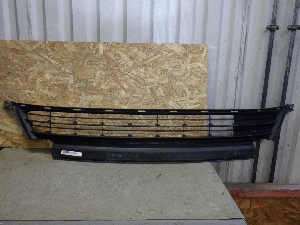 TOYOTA RAV4 решетка бампера переднего центральная 5311342080 2018г. арт.1496004