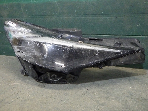 HYUNDAI ELANTRA фара правая 92102AA200 2022г. арт.1497170 LED