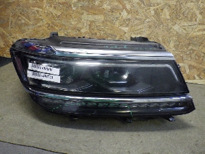 VOLKSWAGEN TIGUAN фара правая 5NB941114E 2019г. арт.1498808 LED
