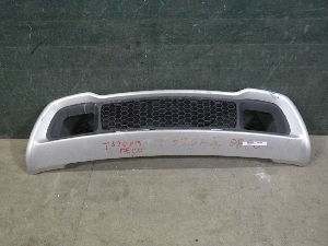 JEEP GRAND CHEROKEE молдинг бампера переднего 5RG10TZZAA 2015г. арт.1500659