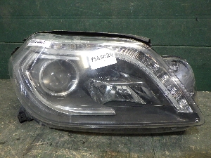 MERCEDES GL фара правая A1668207461 2015г. арт.1560024 ксенон