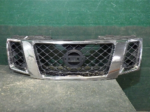 NISSAN PATHFINDER решетка облицовки радиатора 623105X12C 2014г. арт.1566424