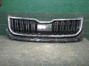 SKODA KODIAQ решетка облицовки радиатора 565853653AZD4 2019г. арт.1603969