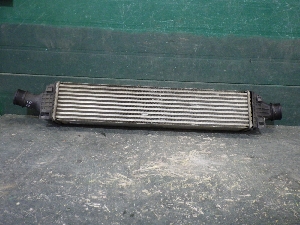 AUDI A6 радиатор интеркулера 8W0145805AC 2018г. арт.1605334 Уценка