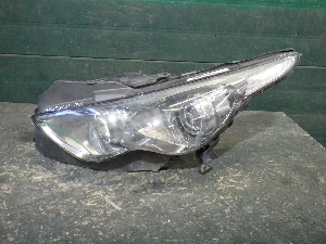 INFINITI QX70 стекло фары левой 260601CY0E 2014г. арт.1626276 ксенон