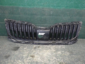 SKODA OCTAVIA решетка облицовки радиатора 5E0853653C041 2020г. арт.1628950