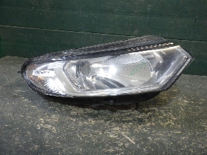 FORD ECOSPORT фара правая 2027016 2017г. арт.1647235 галоген