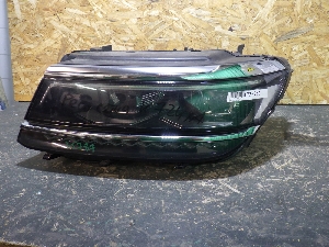 VOLKSWAGEN TIGUAN фара левая 2019г. арт.1735787 LED